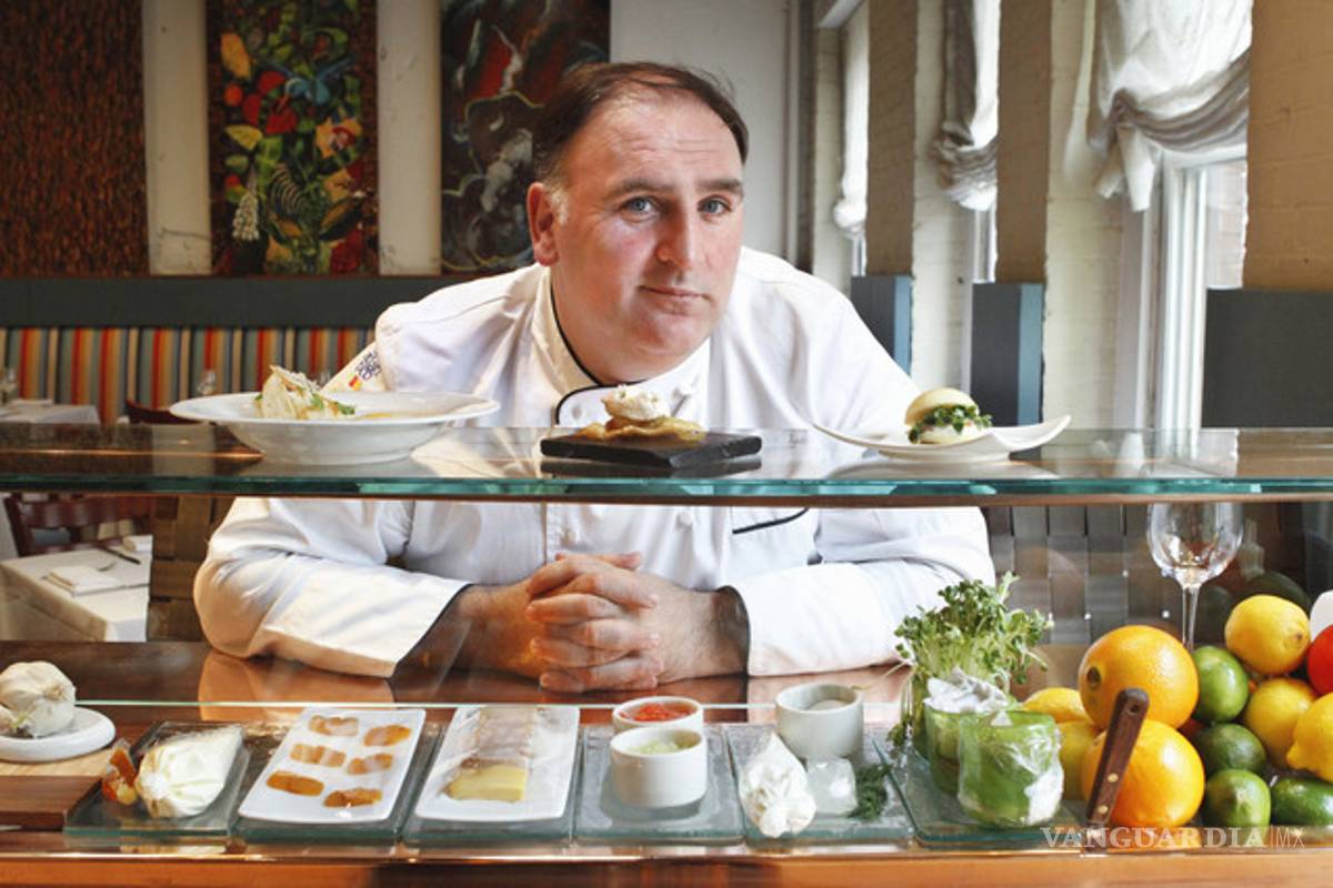 Obama concede al chef español José Andrés la Medalla de Humanidades