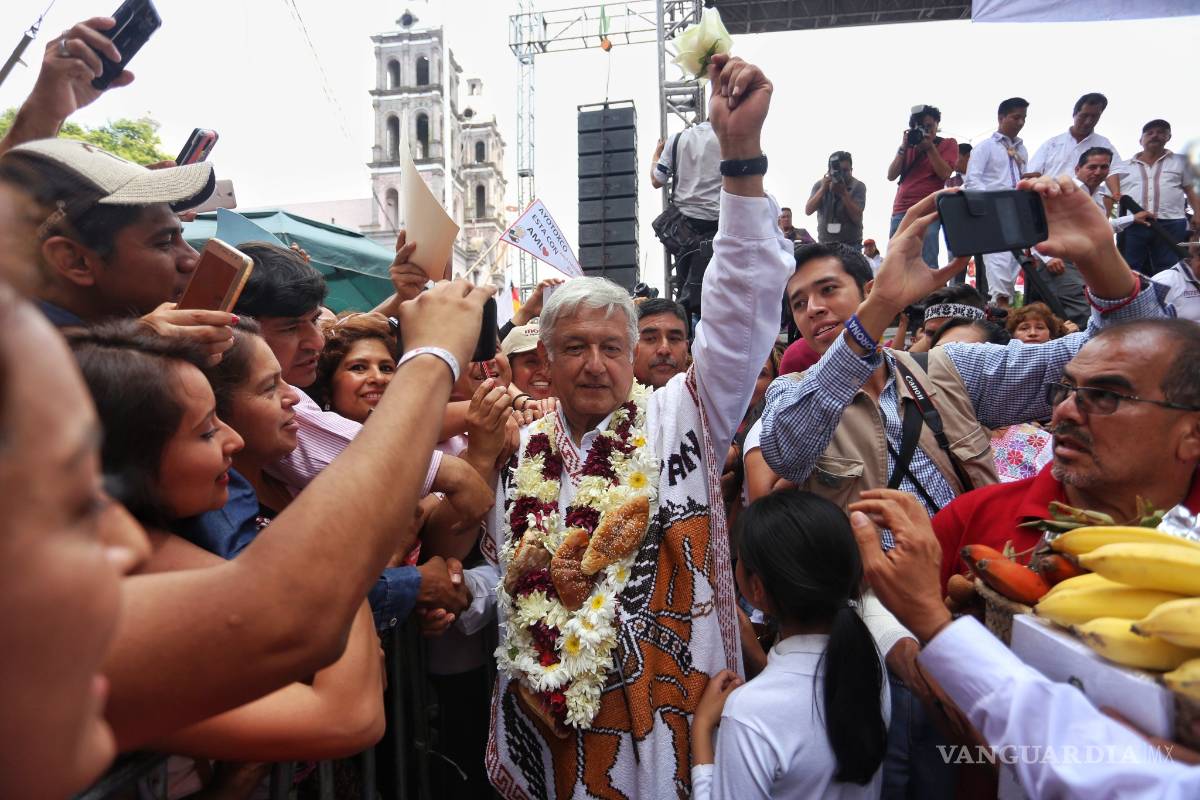 ‘No respetan a maestros como en pelícuas de ‘Cantinflas’