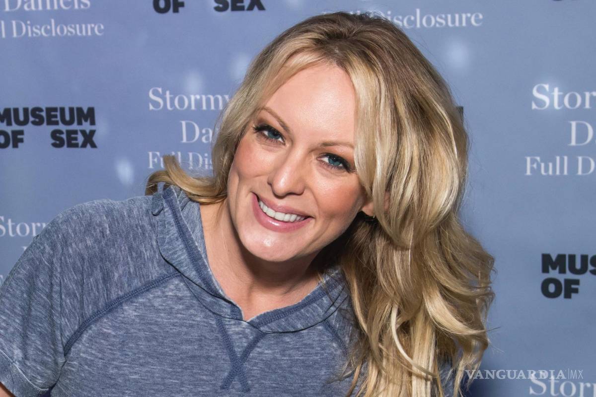 $!La actriz de cine para adultos Stormy Daniels en una firma de libros de sus memorias “Full Disclosure” en el Museo del Sexo en Nueva York.