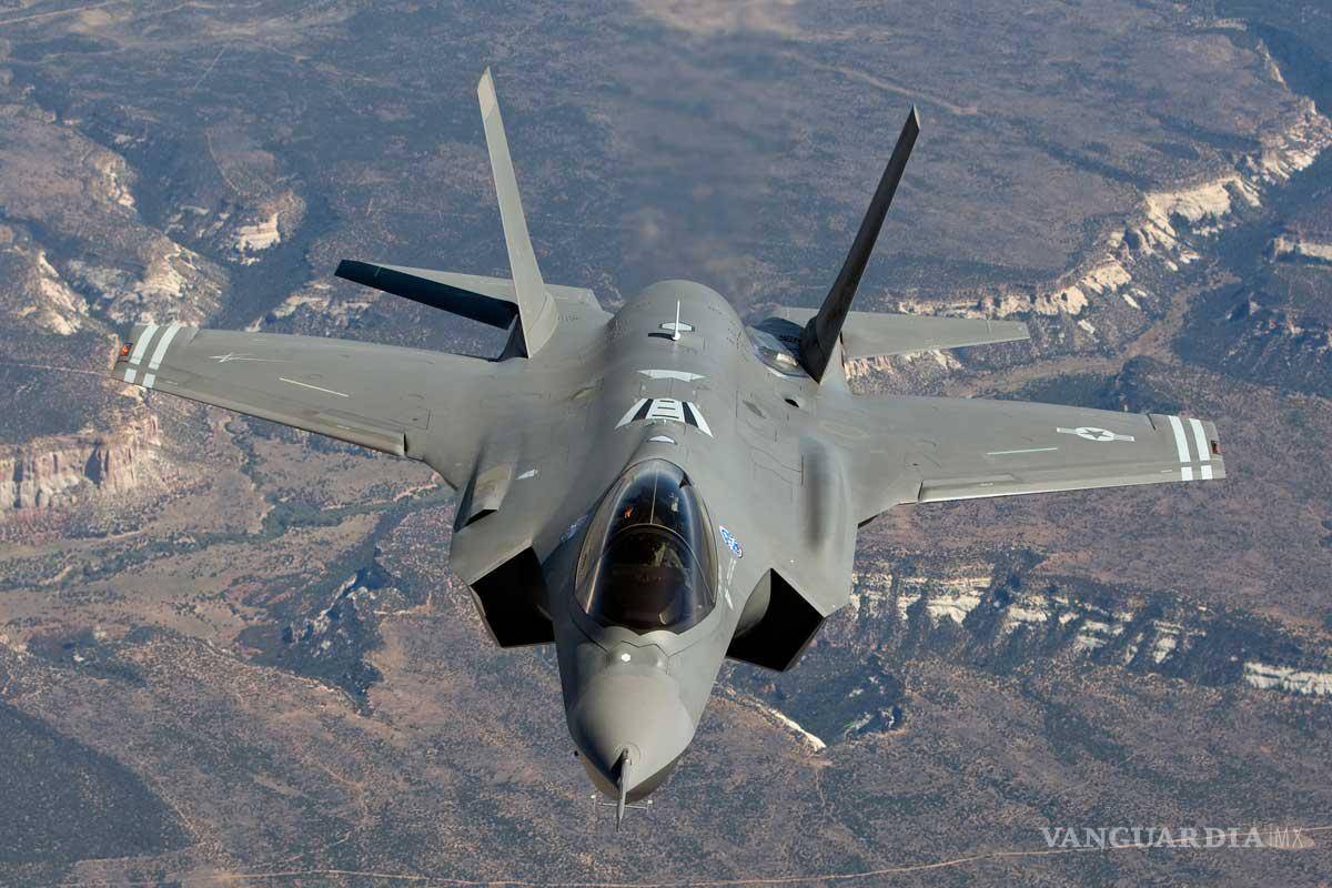 Misterio: ‘desaparece’ en EU avión F-35; siguió volando ‘como zombi’