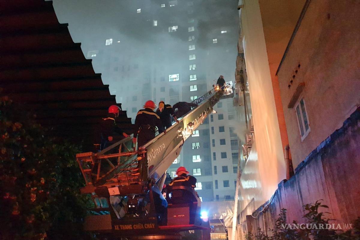 Vietnam: mueren atrapadas en un incendio 14 personas