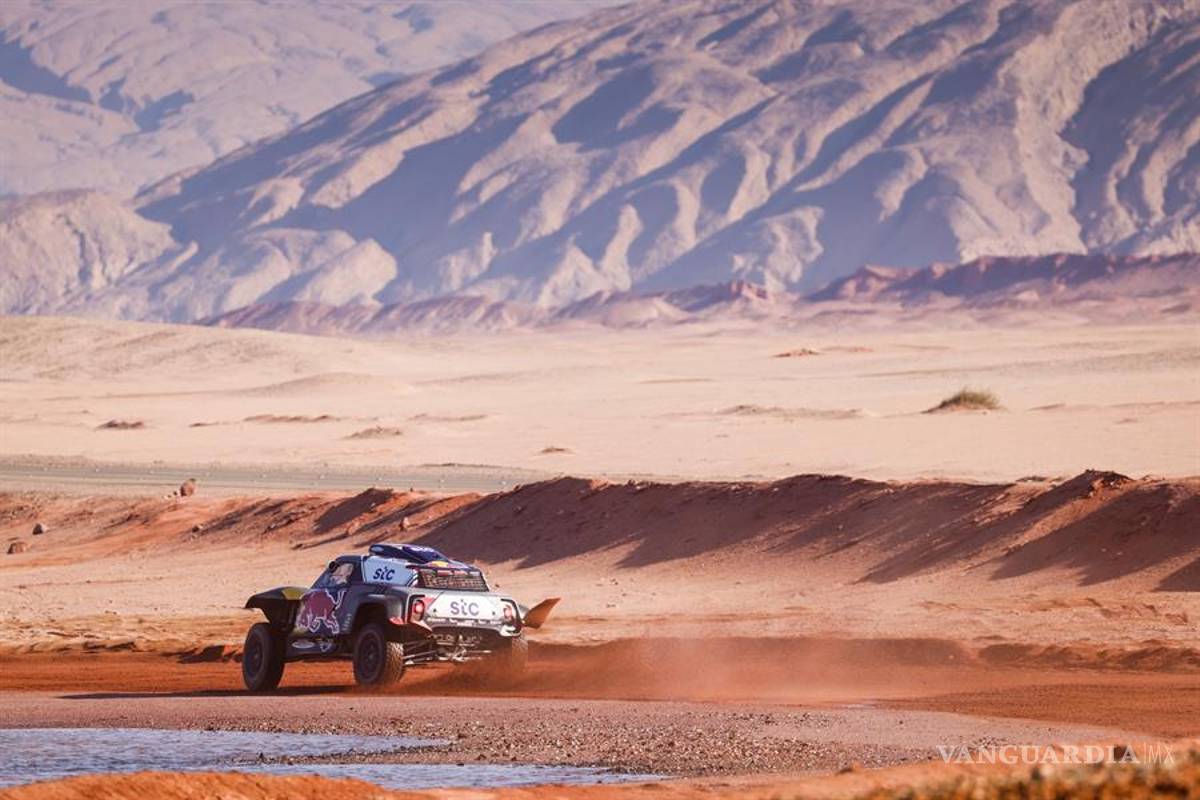 $!Stéphane Peterhansel dio un golpe de autoridad en el Rally de Dakar