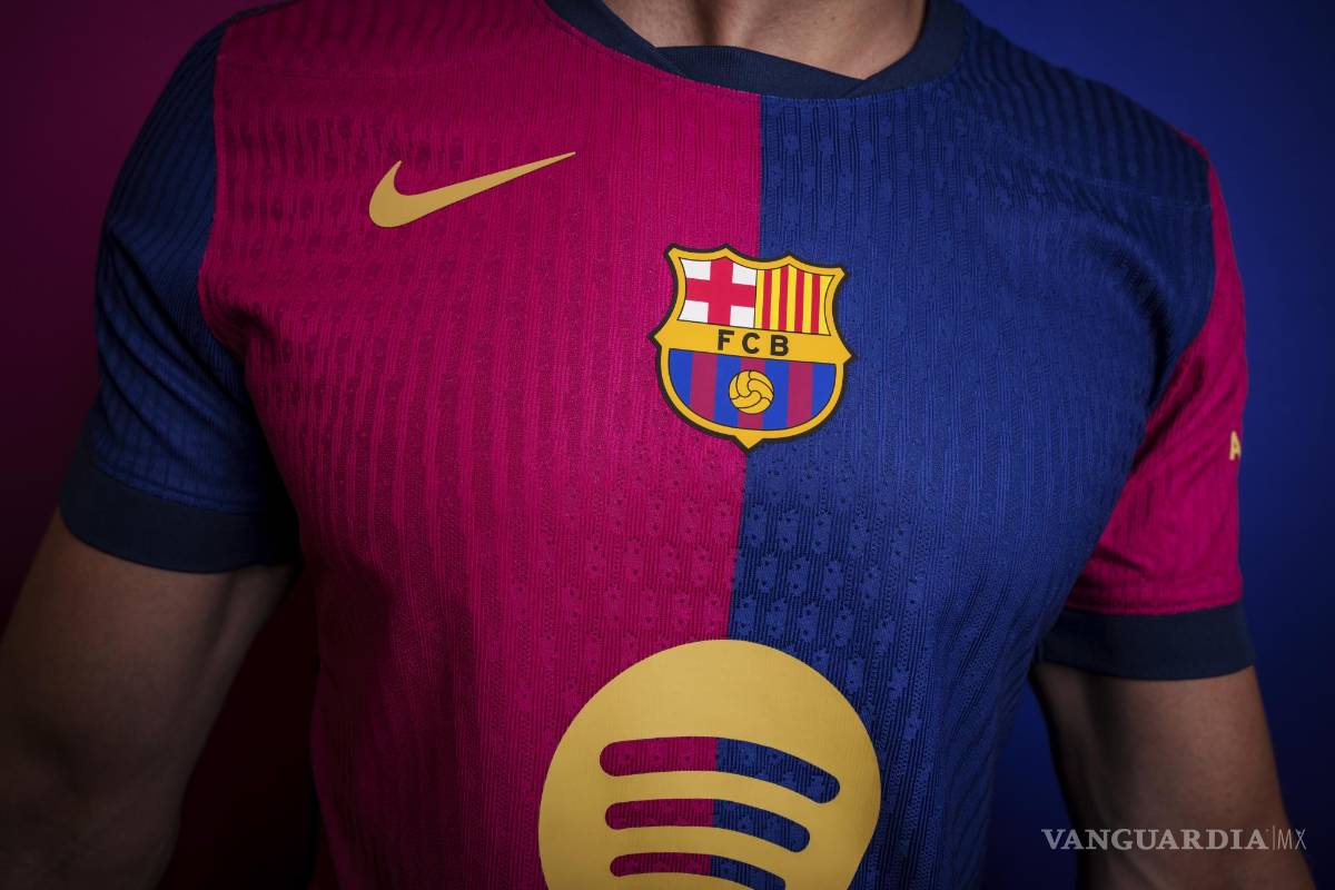 ¡Es bellísimo! FC Barcelona homenajea su historia con su nuevo uniforme