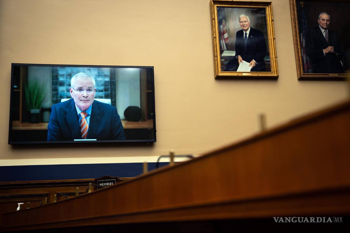 $!Darren Woods, director ejecutivo de Exxon, comparece ante el Comité de Supervisión de la Cámara de Representantes en Washington a través de un enlace de video el 6 de abril de 2022. (Sarahbeth Maney/The New York Times)