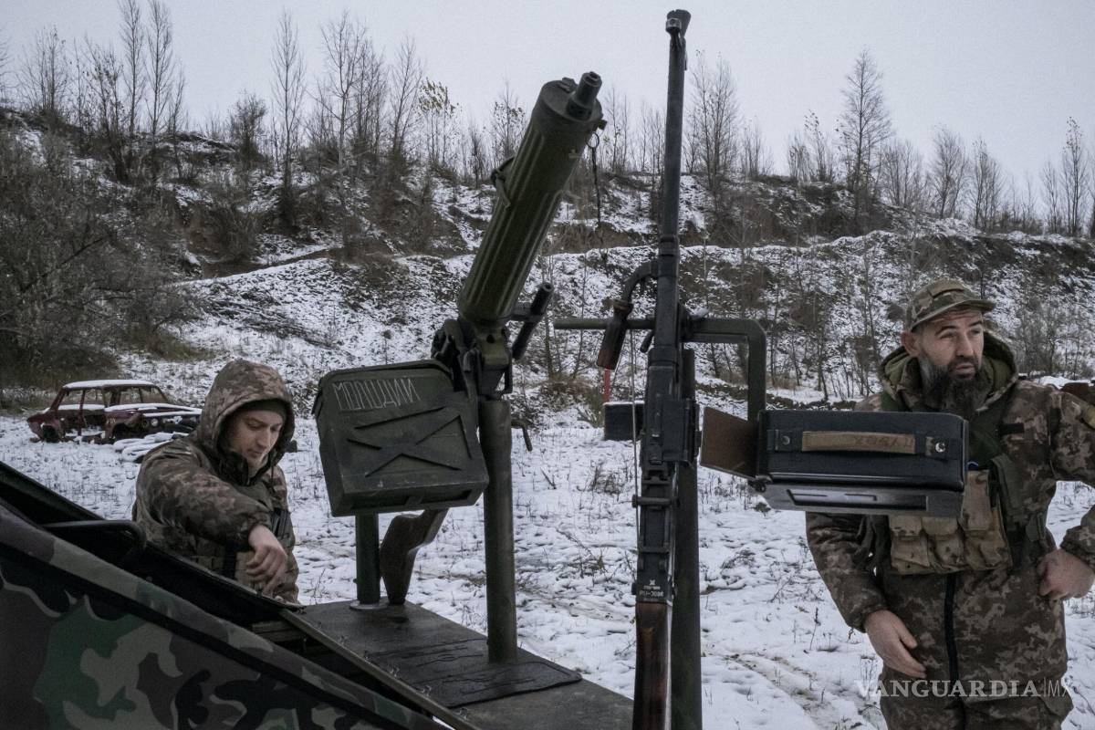 $!Soldados de la unidad móvil de defensa antiaérea ucraniana Herkules en Kiev. La guerra es ahora “todo o nada” para Vladimir Putin, según un analista.