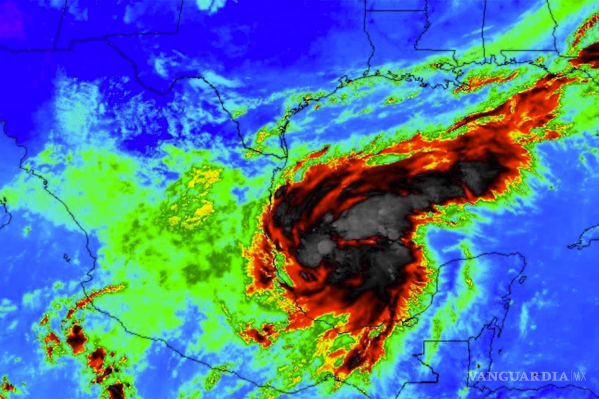 Katia evoluciona y se convierte en huracán cerca de las costas de México