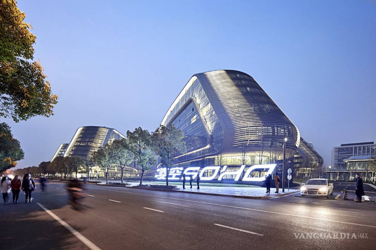 $!Zaha Hadid Architects donde trabaja el mexicano Edgar Payán, diseña un estadio para el mundial de Qatar