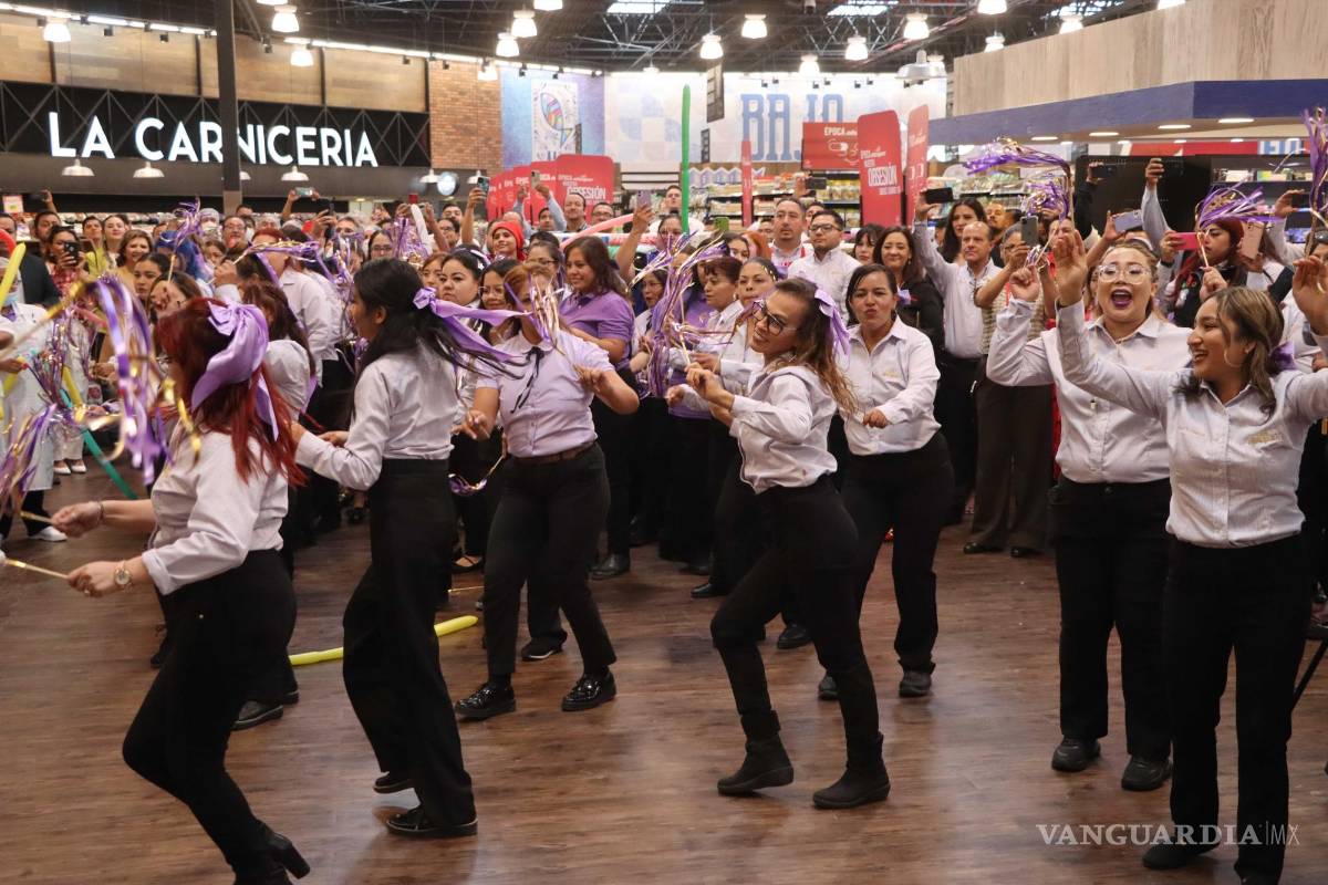 $!Una dinámica divertida organizaron las empleadas de la nueva tienda.