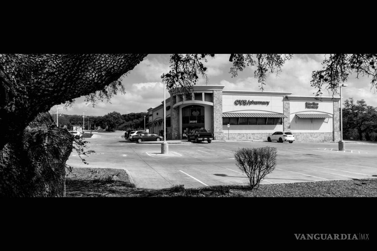 $!Esta farmacia en el lado norte de San Antonio recaudó $ 8.8 millones de dólares cuando el gobierno de Estados Unidos la vendió en una subasta en 2016. Fue una de las propiedades que el ex tesorero de Coahuila, Villarreal Hernández, entregó después de declararse culpable de cargos de lavado de dinero.