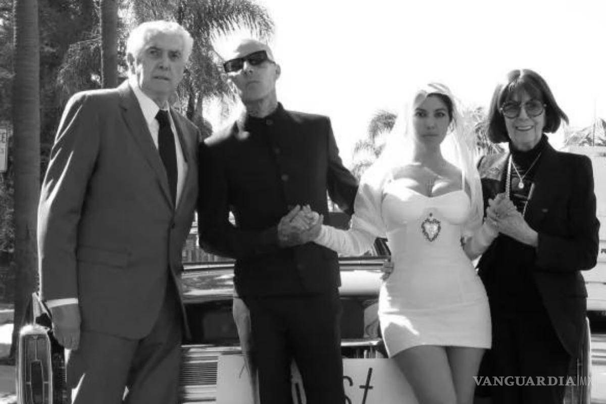 $!Randy Barker, Travis Barker, Kourtney Kardashian y Mary Jo Campbell.