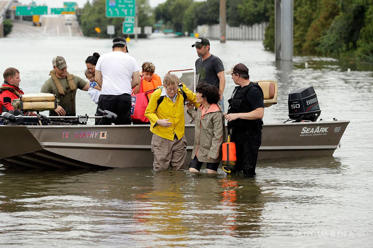 $!Vapulea ‘Harvey’ con lluvias históricas en Houston