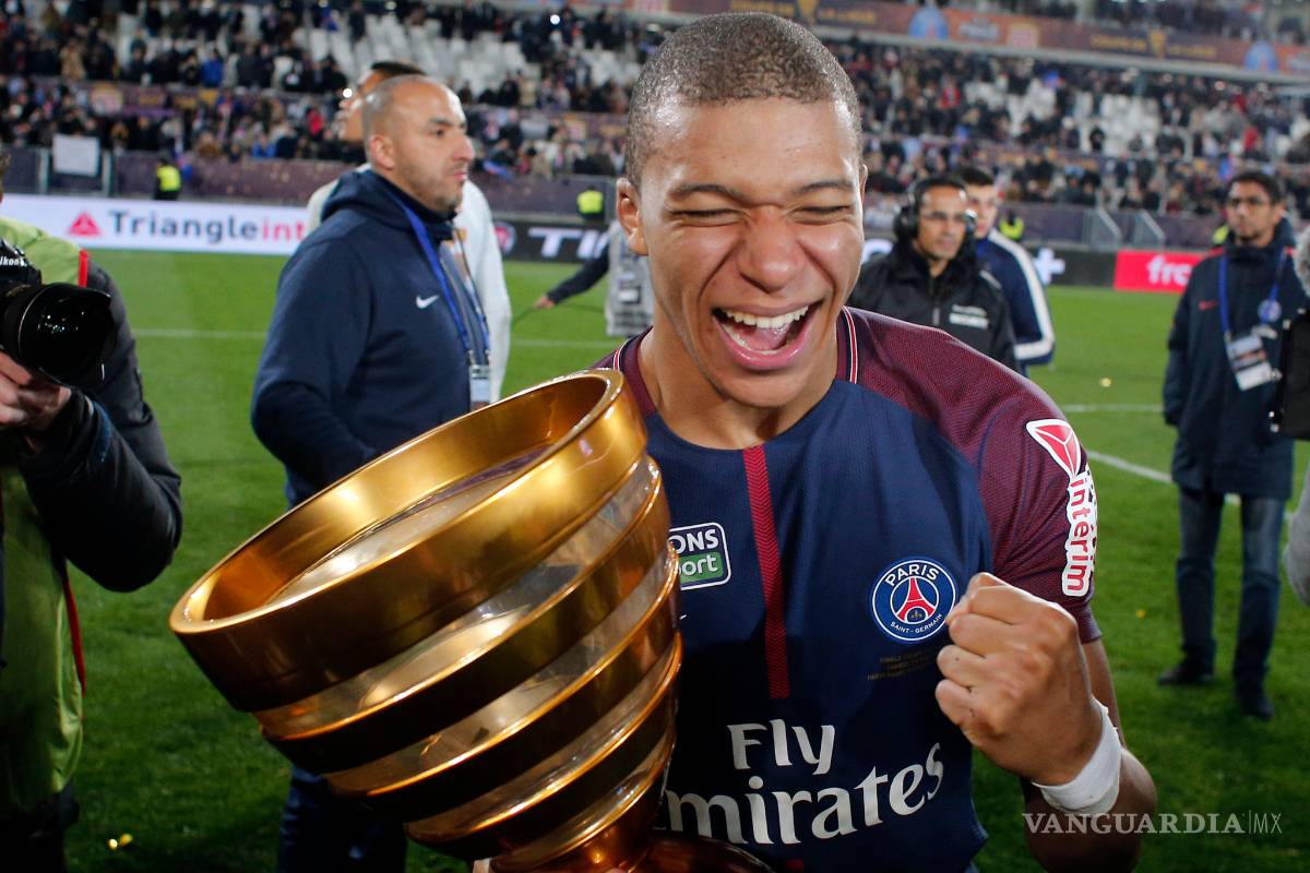 $!Con histórico récord de Dani Alves, el PSG es campeón de la Copa de la Liga