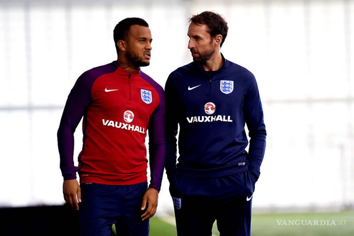 Southgate dirigirá a Inglaterra en amistosos hasta noviembre