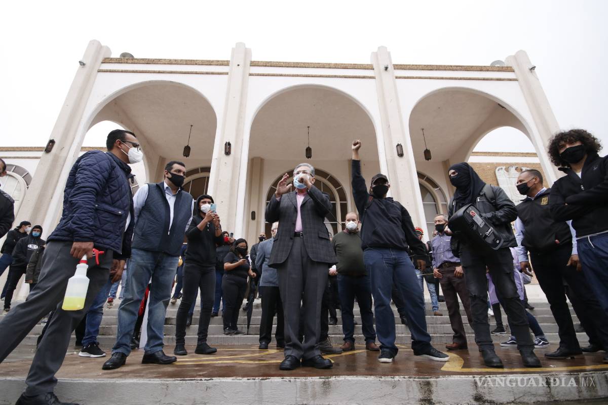 Manifestantes de Movimiento Estudiantil piden cese a la impunidad a agresiones de mujeres en la UAdeC