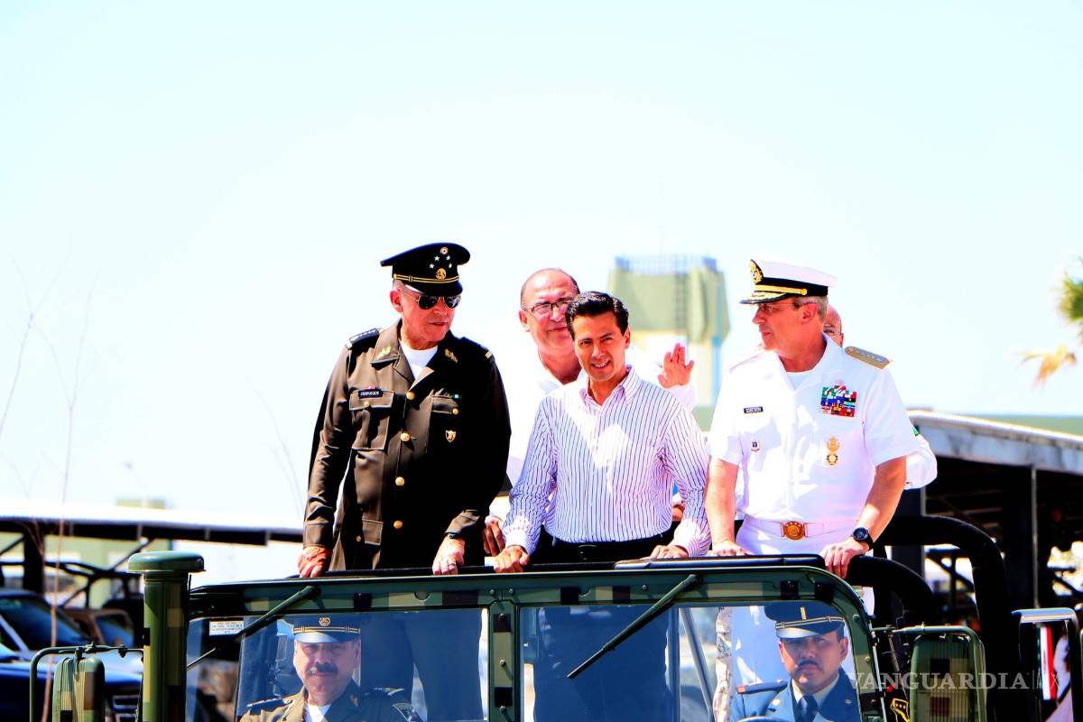 $!Inaugura Peña Nieto cuartel militar en Piedras Negras, Coahuila