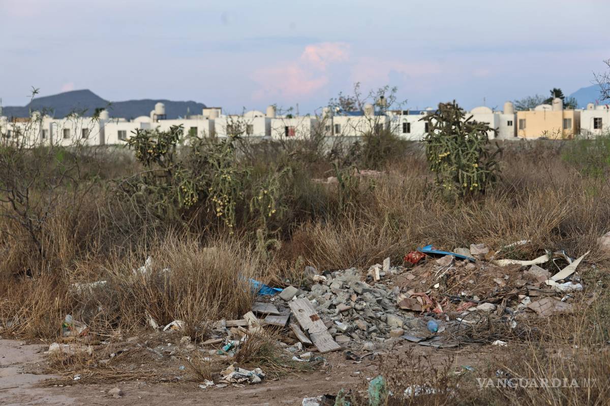 $!Residentes también reportaron arrancones nocturnos de motocicletas en vialidades del sector, lo que representa un riesgo para peatones, estudiantes y conductores.