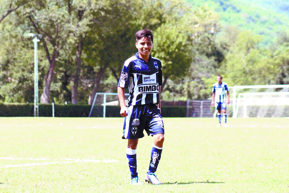 Domínguez sigue cumpliendo sus sueños con el Primer Equipo