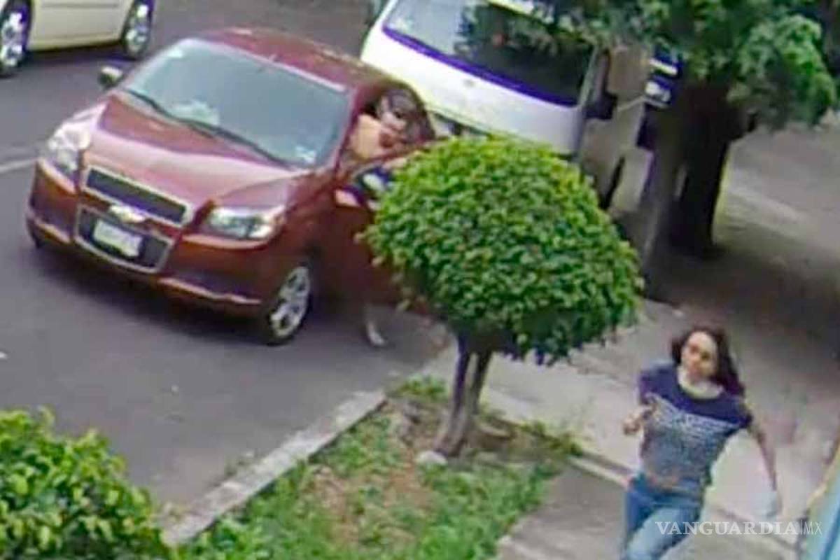 Hombre desnudo persigue a mujeres en la CDMX