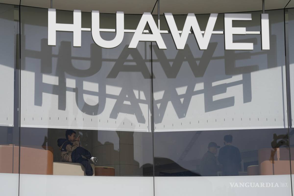 Huawei registró una caída en la utilidad neta, pero aumentó en ingresos ante su tecnología avanzada
