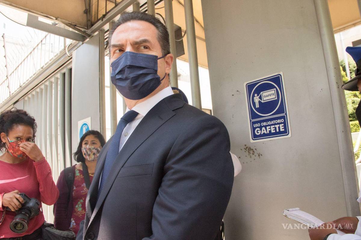 TEPJF reabre investigación contra Adrián de la Garza por supuesta entrega de tarjetas en campaña