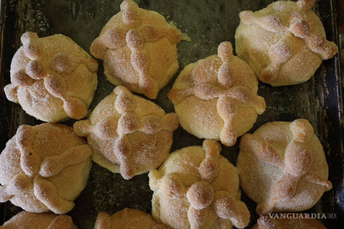 Pan de muerto ‘resucita’ en Saltillo: tiramisú, carlota de limón, nieve y hasta mole