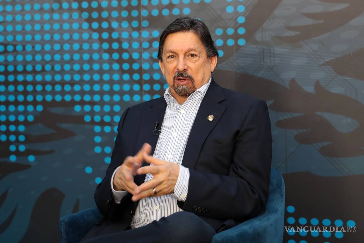 Hay presiones contra reforma al outsourcing: Napoleón Gómez Urrutia