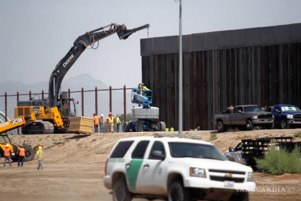 Piden a Biden parar obras de muro fronterizo