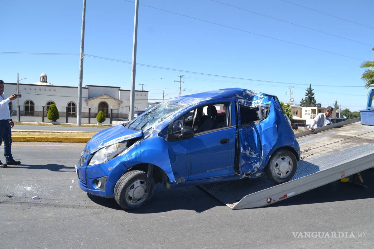 Vuelca tras supuesto ‘cerrón’ en Cárdenas