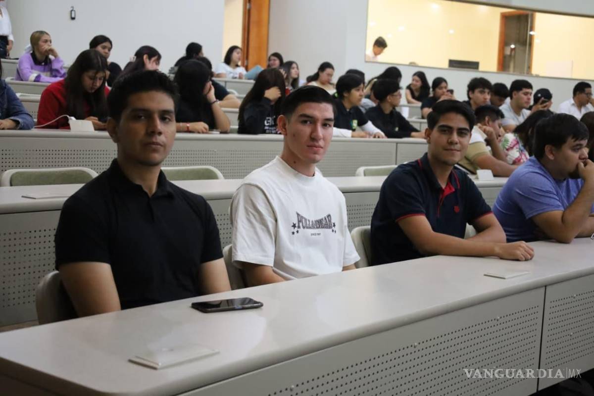 $!Se impartieron tres conferencias magistrales sobre agricultura en zonas áridas, plantas medicinales y estrategias de desarrollo sostenible de los desiertos.