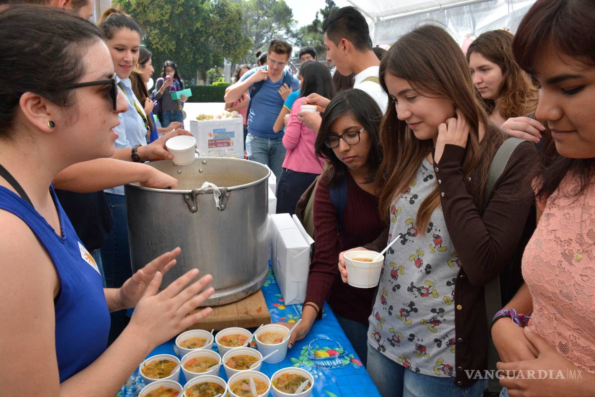 $!'Fruta podrida' para los supermercados; para el Banco de Alimentos de Saltillo, la comida diaria de miles de personas
