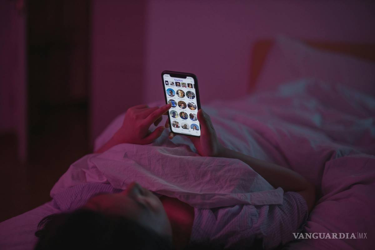 ¿Qué es el ‘vamping’? Cuando la tecnología roba el sueño a los jóvenes