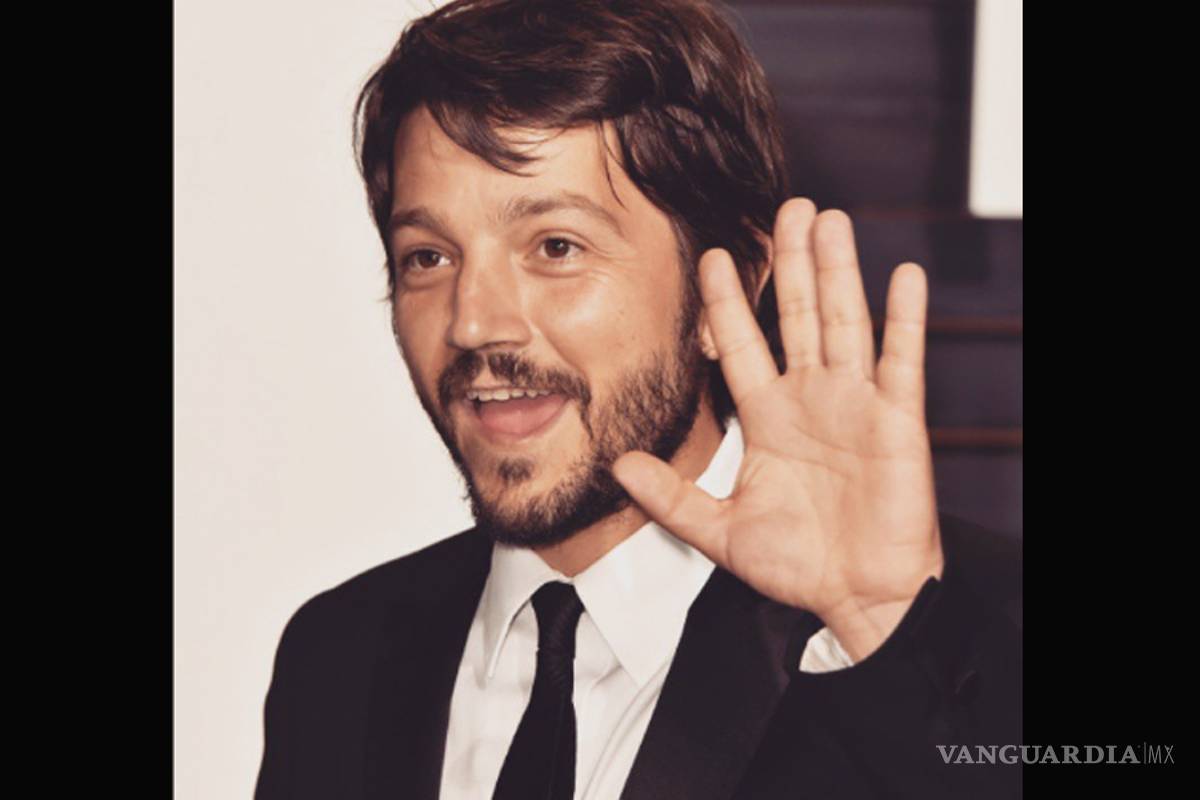 “Las mamás son unas mentirosas”, dice Diego Luna en video compartido por Twitter