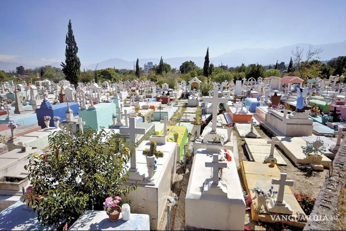 Grupos musicales sí podrán ingresar a panteones de Saltillo previo aviso, aclara Ayuntamiento