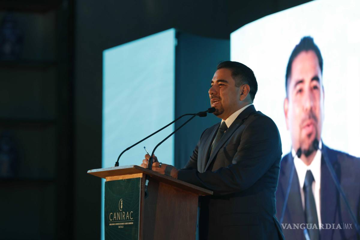 $!Isidoro García Reyes asumió la presidencia del organismo restaurantero.