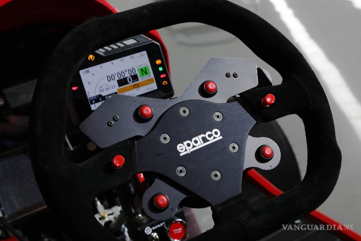 $!Mean Mower V2, increíble podadora Honda que llega a los 240 km/h