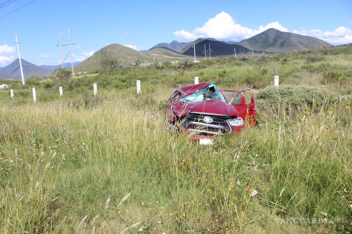 Volcadura deja tres lesionados en la Saltillo-Zacatecas