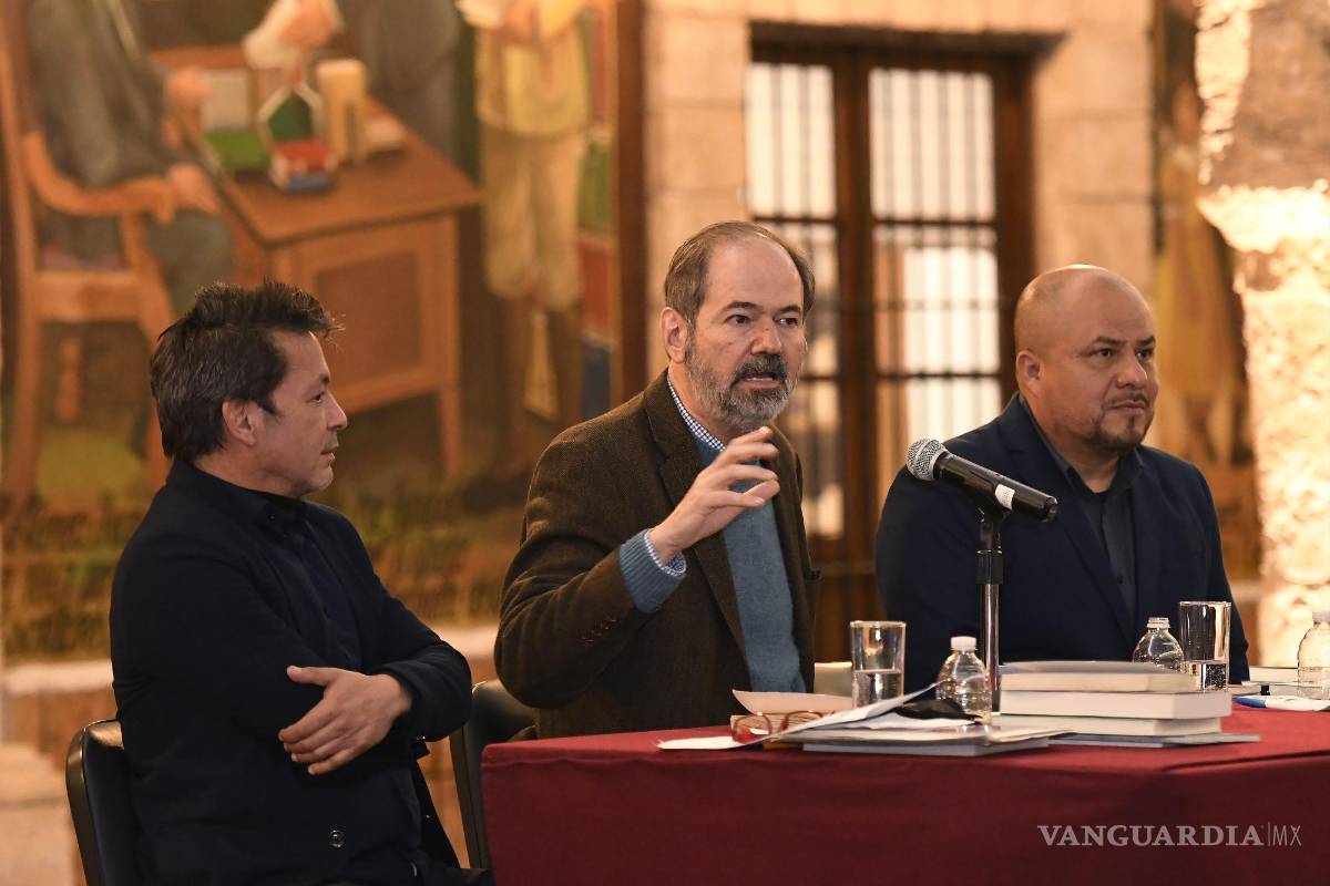 Villoro, Cervantes y Palomo: Desde la novela dialogan sobre la poesía