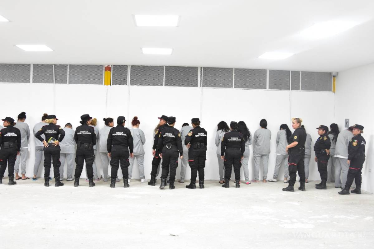 $!Trasladan a 119 reos de Monterrey a otros penales de Guanajuato y Morelos