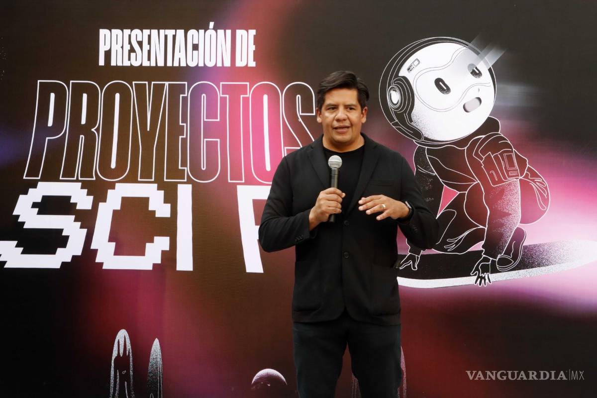 $!Ulises Valencia fundó Digital Invaders para profesionalizar la creatividad digital y convirtió el programa en una licenciatura formal en 2018, con la alianza de la Universidad Carolina. Actualmente dirige el Invader Institute y da retroalimentación directa a los estudiantes, además de acercar los proyectos viables con inversores y marcas reales.