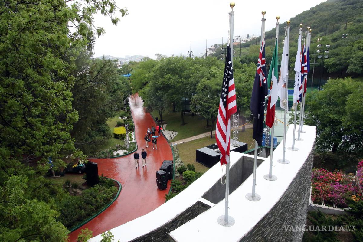 $!Llovizna no da tregua en el Abierto GNP Seguros