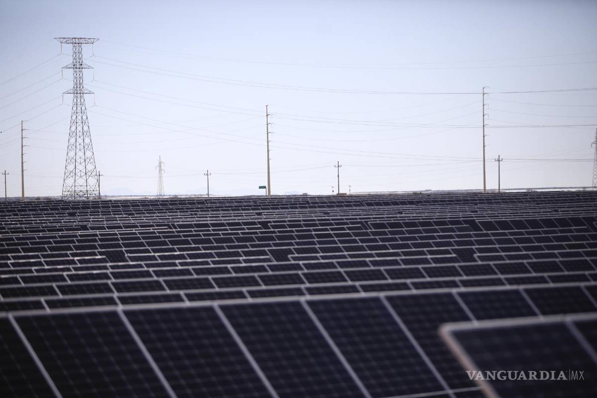 Obligado por la invasión rusa en Ucrania, México presenta “la mayor planta solar de Latinoamérica”