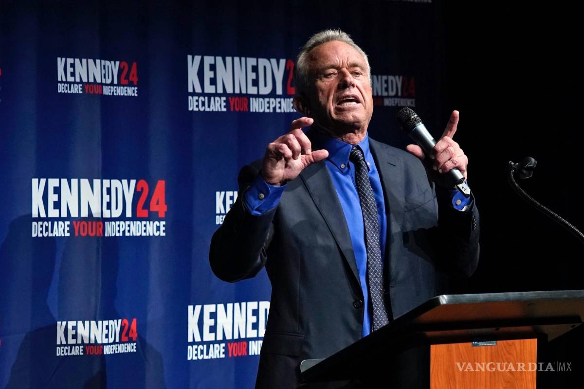$!El candidato presidencial Robert F. Kennedy Jr., durante un evento de campaña en el Centro Adrienne Arsht para las Artes Escénicas del condado de Miami-Dade.