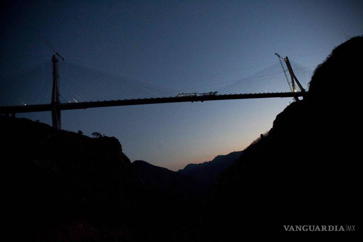 Estima SICT construir 16 kilómetros de puentes