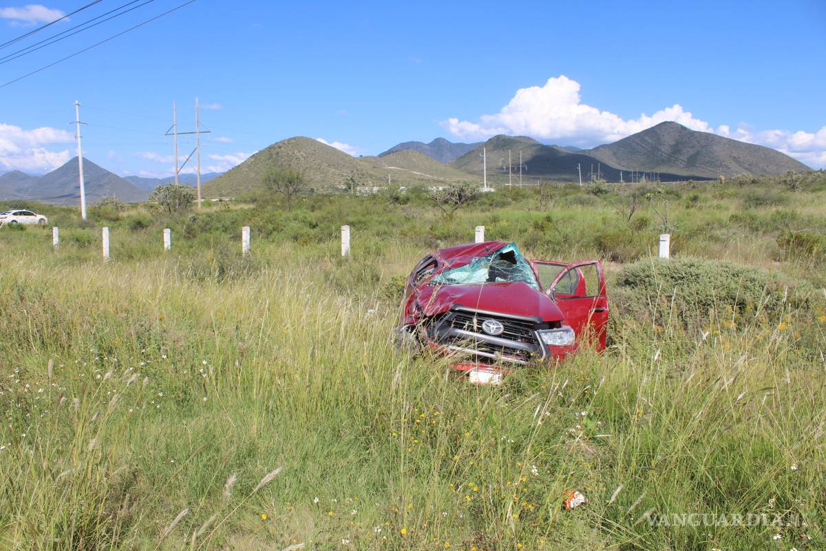 Volcadura deja tres lesionados en la Saltillo-Zacatecas