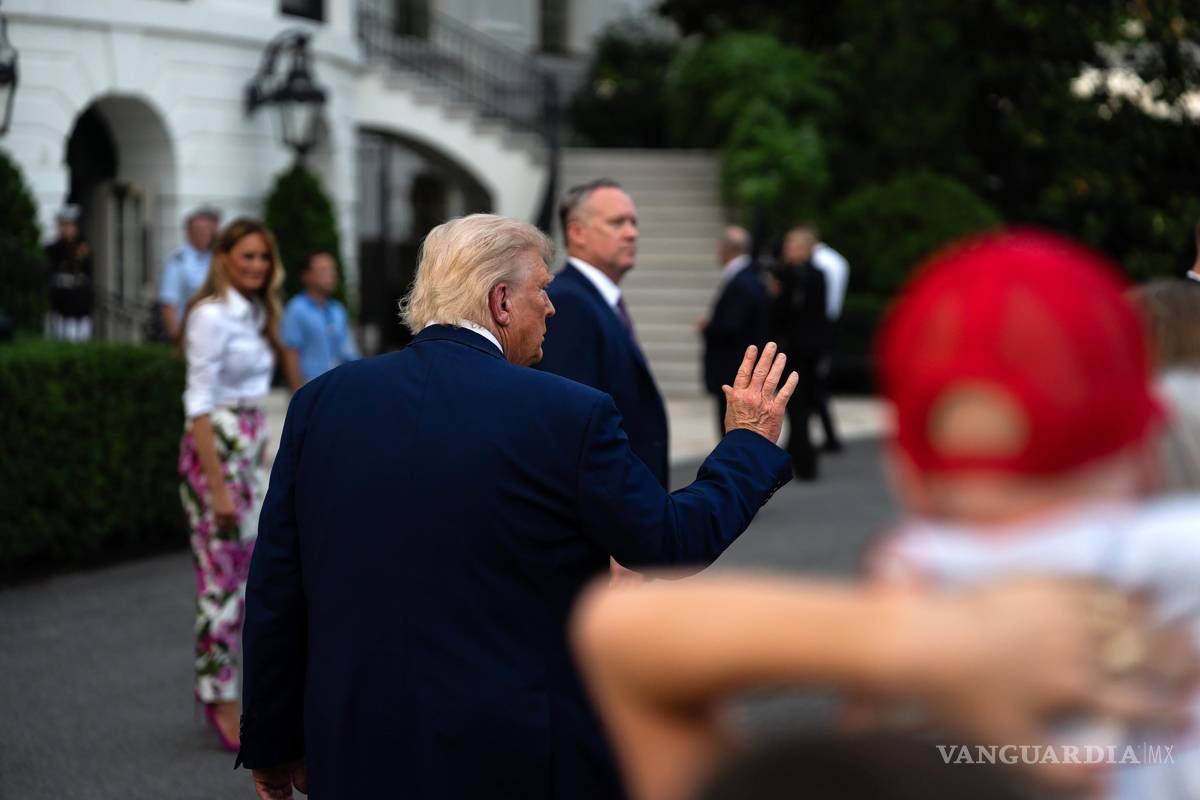 $!El presidente Trump se encuentra atrapado entre los aislacionistas de “América Primero” y otros miembros de su partido que aplauden los ataques de Israel contra Irán.