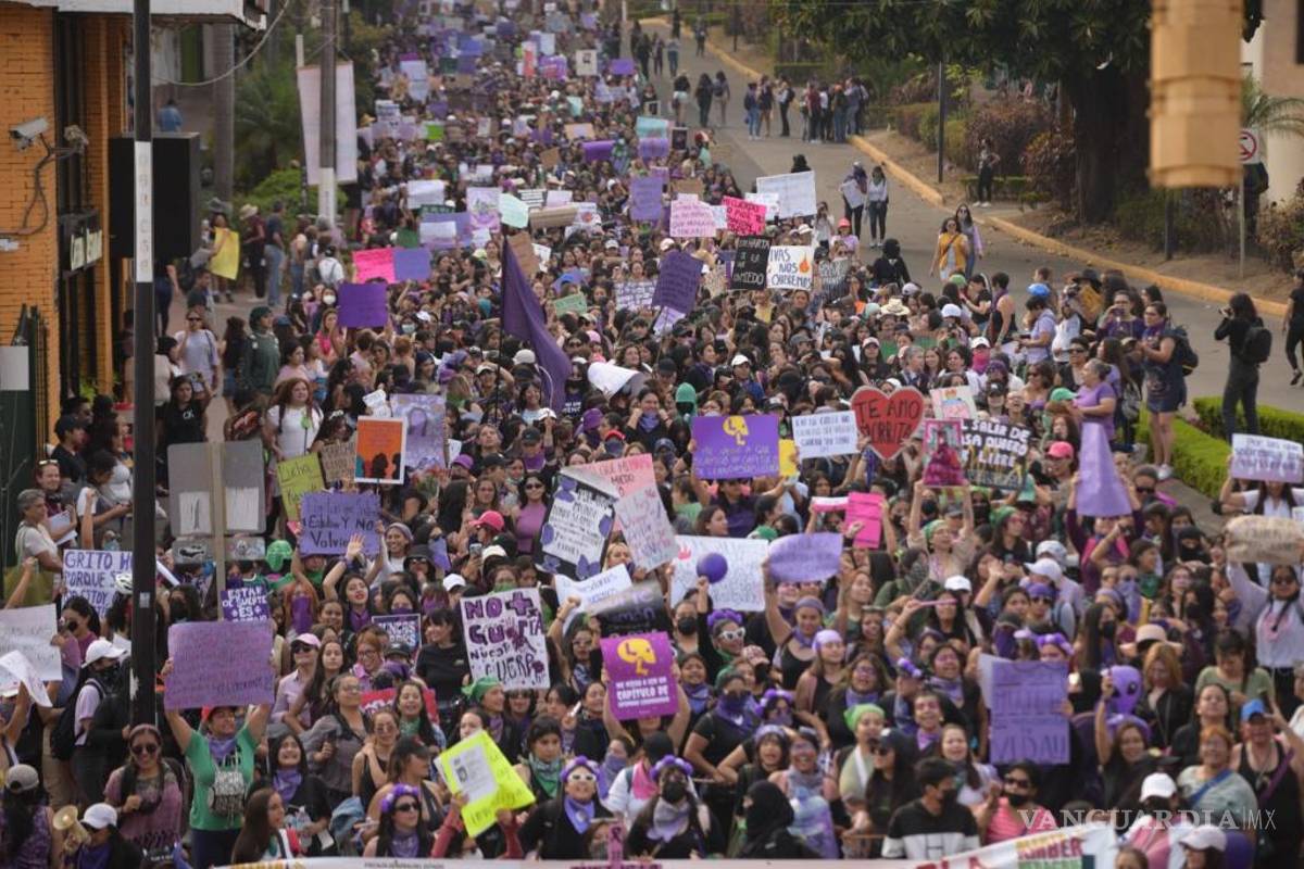 8M: Entre el dolor y la rabia con el grito de “Ni una más” miles de mujeres toman las calles en México (fotos)