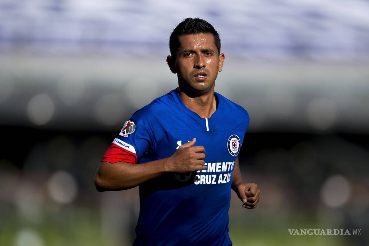 Elías Hernández, figura del Cruz Azul, está en problemas serios