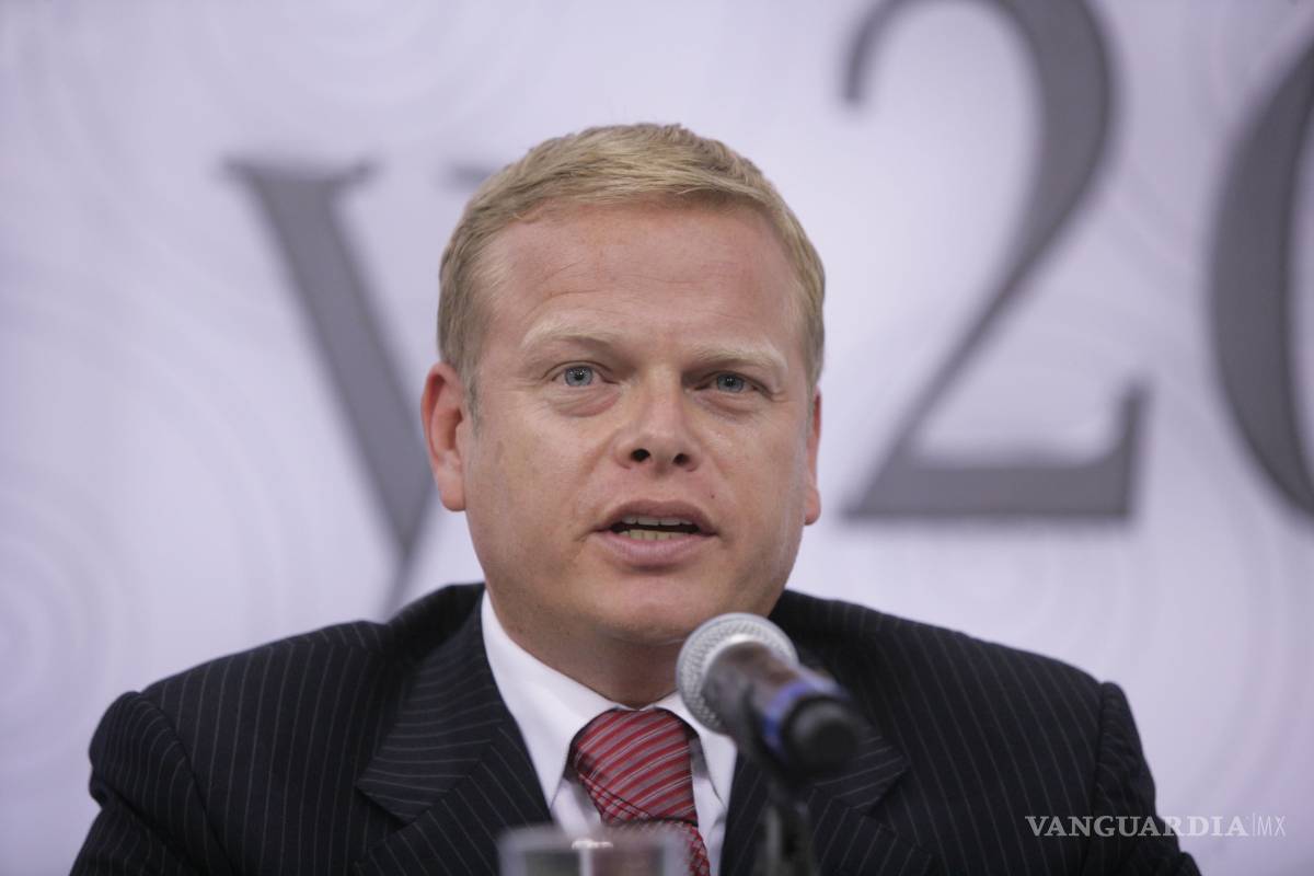 Juez niega orden de aprehensión contra Arturo Escobar