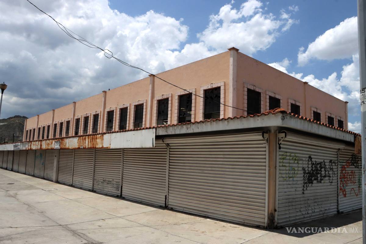 $!Saltillo: Ven ideal convertir abandonado mercado Francisco I. Madero en estación de tren de pasajeros