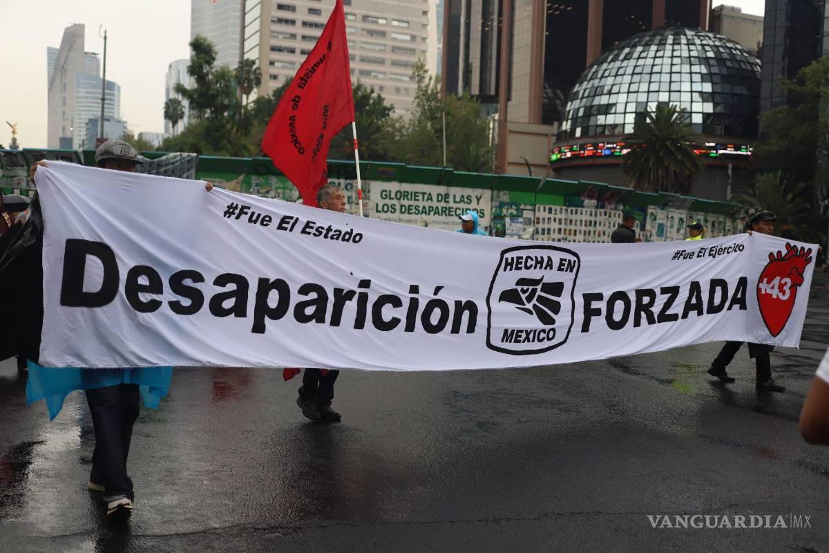 Padres de los 43 de Ayotzinapa piden destitución de Fiscal por referirse a normalistas como cadáveres
